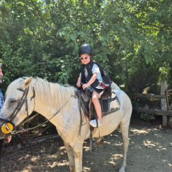 Minik Jokeyler İş Başında!