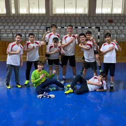 Günhan Koleji Voleybol Takımı Sahada!
