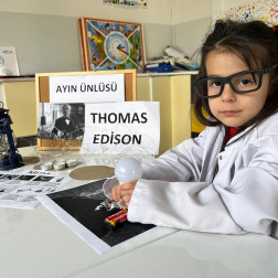Ayın Ünlüsüyle Tanıştık!
