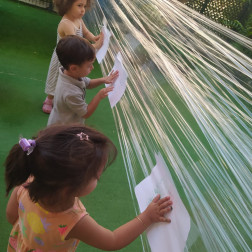 Yaz Okulu Etkinlikleri: Streç Film Üzerine Ebru Sanatı!