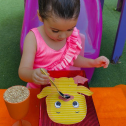 🐣🐤Montessori çalışmasında "Minik dostumuzu"besliyoruz.🐣🐤