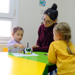 Küçük Eller, Akıllı Teknoloji!