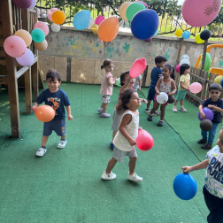Bahçede Piknik ve Oyun Keyfi!