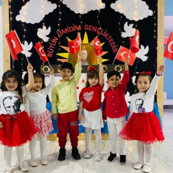 19 Mayıs Atatürk’ü Anma, Gençlik ve Spor Bayramımız Kutlu Olsun!