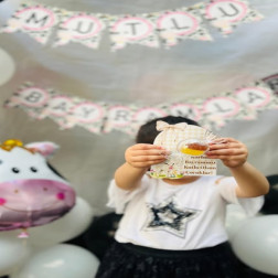 Mutlu Bayramlar Çocuklar 🎉🐄
