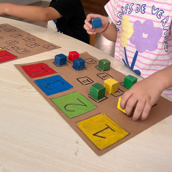 🍓 Çilek Ağacı’nda Minik Zihinlerle Büyük Adımlar: Renk, Sayı ve Eşleştirme Etkinliği 🔢🎨