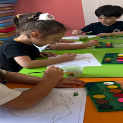Renklerle Tanışma: Sulu Boya Etkinliği 🎨🖌️