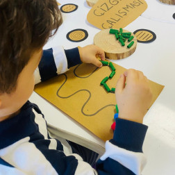 Renklerle Şekillerimizi Öğreniyoruz 🎨🔷🔴