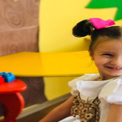 😊 Renkli Dünyamızda Kocaman Gülümsemeler!