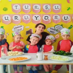 🥒 Turşu Kuruyoruz!