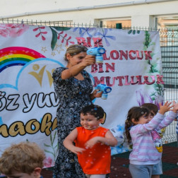 Baloncuk Partisi 🎈