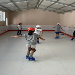 ⛸️ Denge, Cesaret ve Eğlence: Paten Dersi
