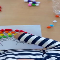 🎨 Ponpon Etkinlikleri ve Basit Resim Çalışmaları ile Renklerin Dünyasında Eğlenceli Bir Keşif! 🌈