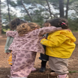 Ormanda Dostluk ve Paylaşım 🌳💛