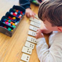 Renkli Sayı Eşleştirme Oyunu 🔢