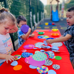 Renkli Daireler Oyunu 🔵🟣🟢