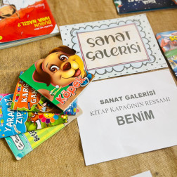 Kitap Kapağı Ressamı 🧑‍🎨