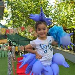 ♻️ Geri Dönüşüm Defilesi