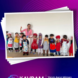 Cumhuriyet Pastamız Minik Ellerle Hazırlandı!