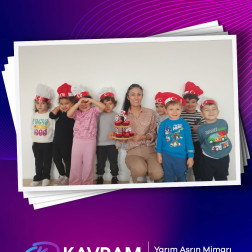 Cumhuriyet Cupcake’lerimiz Minik Ellerle Hazırlandı!