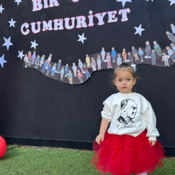 ✨ Cumhuriyet Sevinci Minik Kalplerde! ❤️🤍