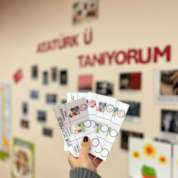 DEMOKRASİ KÜÇÜK YAŞTA BAŞLAR..