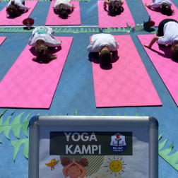 Anaokulu Öğrencilerimizle Yoga Kampı