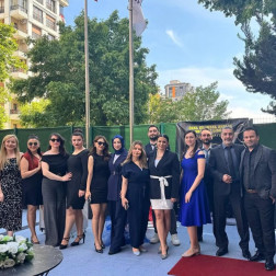 Güçlü Kadro ile Birlikte Başarıya