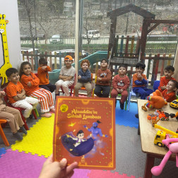 Turıncu Renk günü