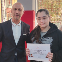 KİTAP OKUMA YARIŞMAMIZI KAZANANLAR ÖDÜLLERİNİ ALDI