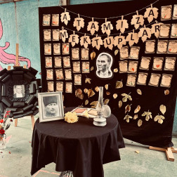 “Sevgili Atatürk, seni hiç görmedim ama seni hep tanıyorum.”