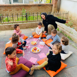 Bahçemizde Vitamin dolu meyve pikniği🍌🍏🍊