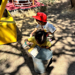 İnşaat ve Araç-Gereç Keşfi Oyunu