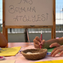 Taş Boyama Atölyesi