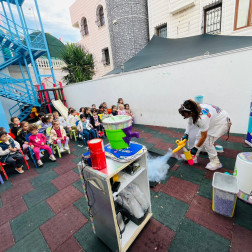 Bilimle Dolu Harika Bir Gün! 🔬✨