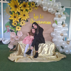 “İyi ki Öğretmenim” Hatıra Köşesi