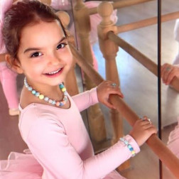 Minik Balerinler ve Baleronlarla Zarafet Dolu Anlar