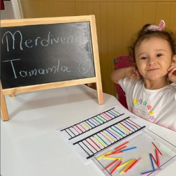 Renkli Merdivenleri Tamamlama Etkinliği