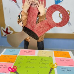 Kocaman Makasım Olsaydı Ne Kesmek İsterdim?