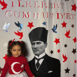 Minik Yüreklerden Sonsuz Cumhuriyet Sevgisi!