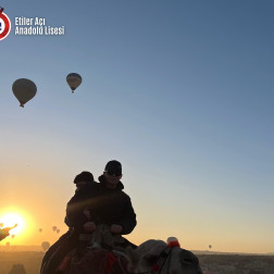 “Kapadokya’da Gün Doğumu ve Balon Deneyimi”