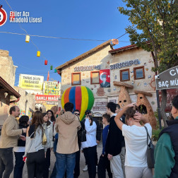 “Kapadokya’da Gün Doğumu ve Balon Deneyimi”