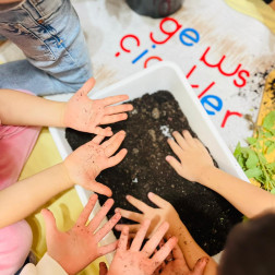 Toprakla Tanışma – Duyu ve Bahçe Etkinliği