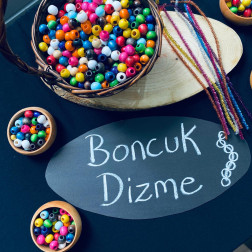Boncuk Dizme Atölyesi