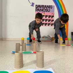 🎨 Renkleri Öğreniyoruz, Motor Becerilerimizi Geliştiriyoruz