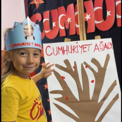 🇹🇷 Cumhuriyet'in İzinde