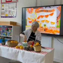 C Vitamini Şenliği ile Sağlıklı Bir Gün 🍊✨