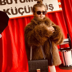 Minik Modeller Sahneye Çıktı!