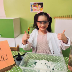 Küçük Bilim İnsanları – Deney Günü