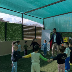 LÖSEV ile El Ele Sevgi Çemberi Etkinliği